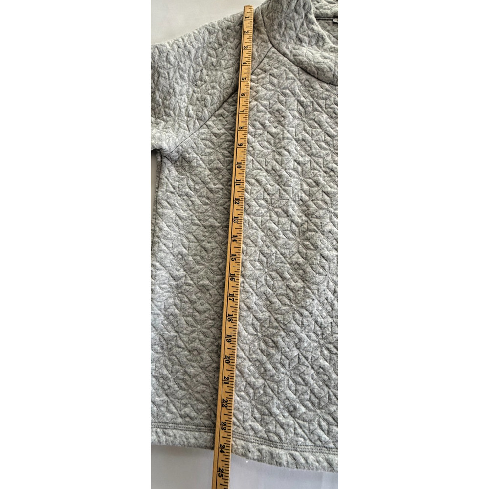 T by Talbots Large Gray Textured Sweater Top Metallic Snowflake V-Neck Cozy Warm - Picture 8 of 8
